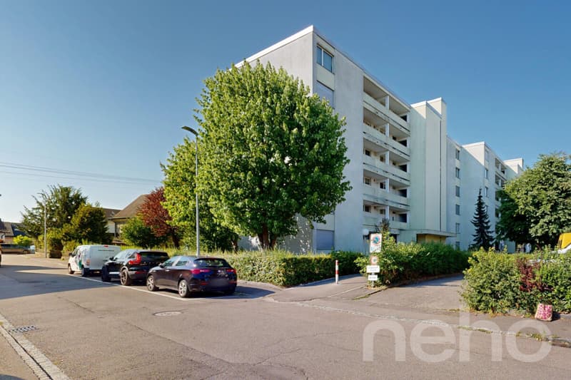 Praktische 4-Zimmerwohnung mit grossem Balkon im Längi-Quartier (12)