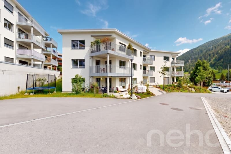 Confort de vie moderne à Davos ? Nouveau bâtiment avec grande terrasse (1)