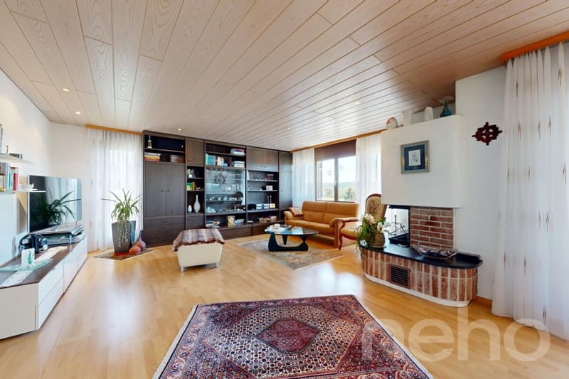 Freistehendes 6.5-Zimmer-Einfamilienhaus an ruhiger Lage in Eggenwil (2)
