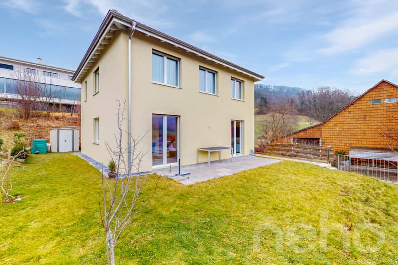 Modernes Einfamilienhaus mit Weitblick und Top-Lage in Laupersdorf (1)