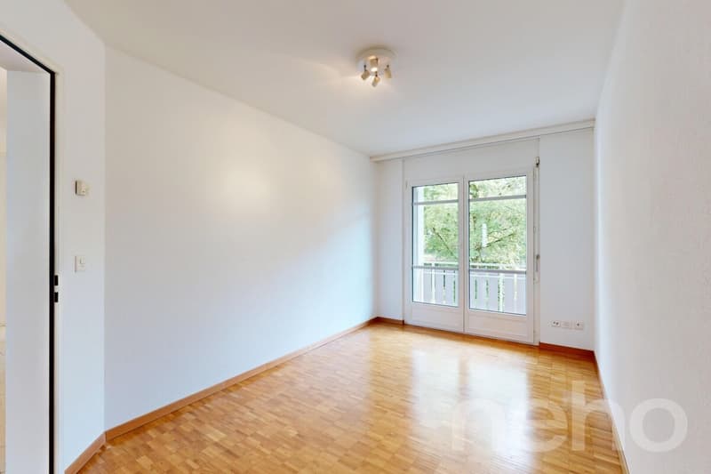 Appartement lumineux 4.5 pièces avec balcon sud à Volketswil (7)
