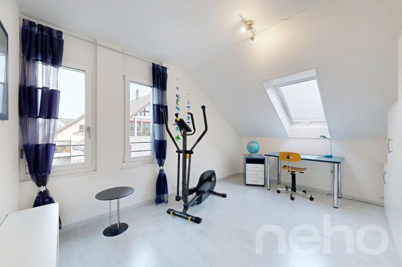Attic apartment with charm and view of Belpberg (10)