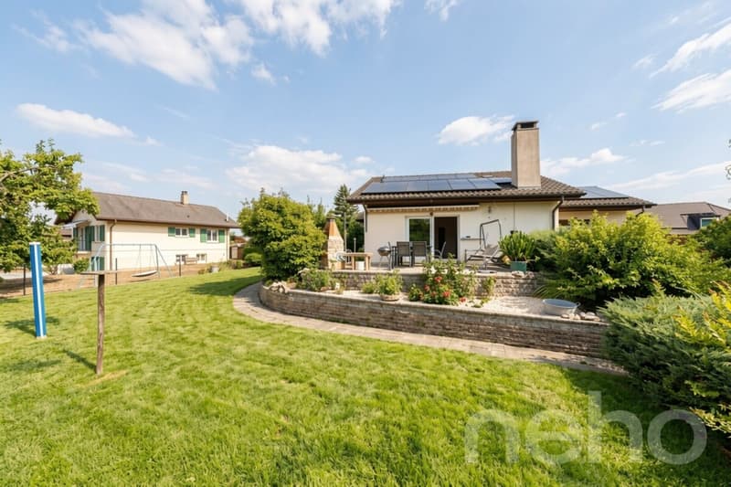 Bright Family House with Garden and Potential for a Studio (3)