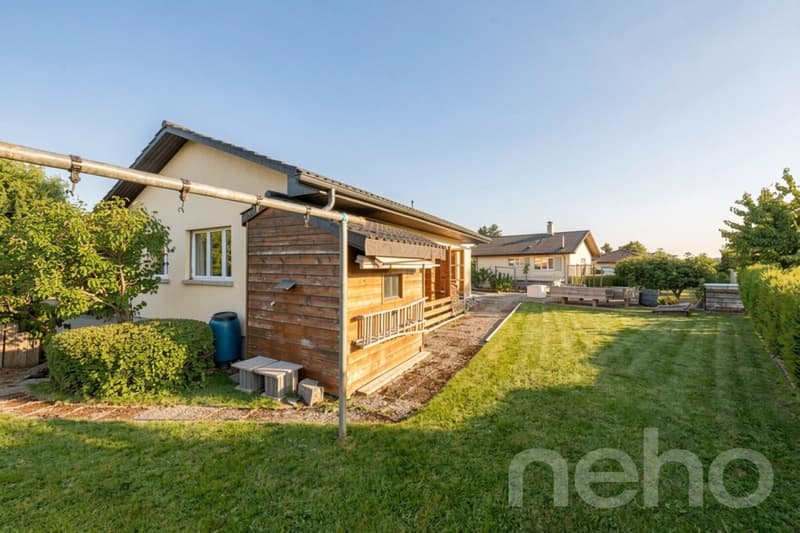 Bright Family House with Garden and Potential for a Studio (12)