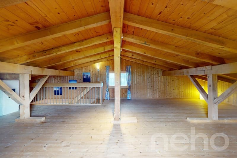 Charmantes Chalet mit Bergsicht und Ausbaupotenzial in Laax (12)