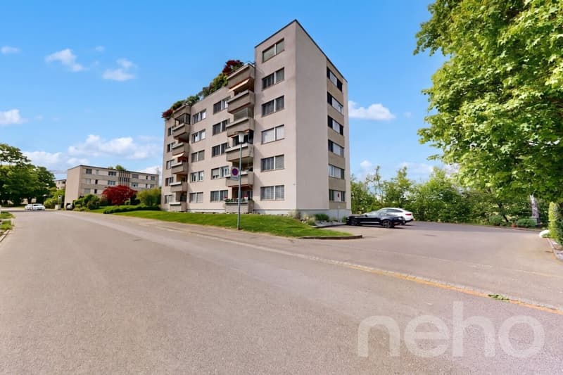 Spacious 4.5-room apartment with great potential in a quiet location (2)