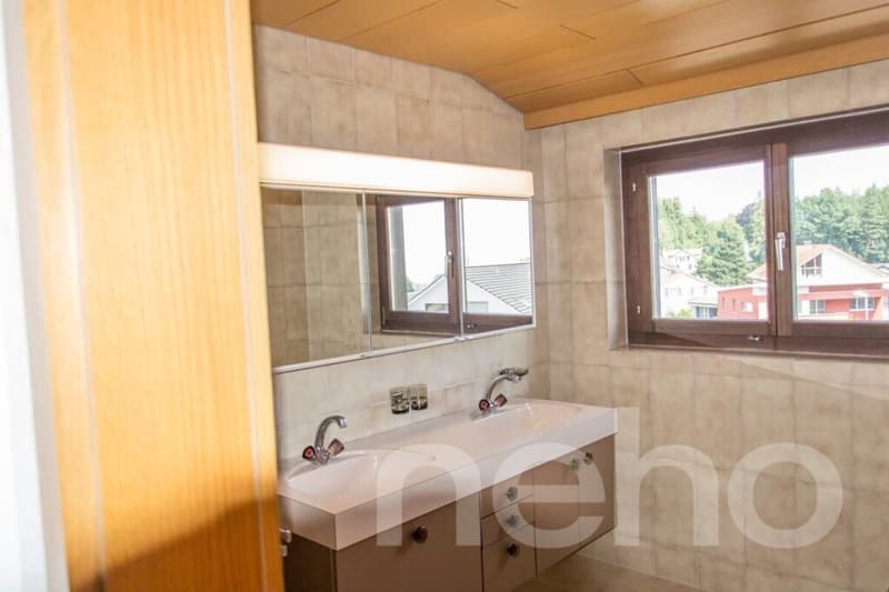 Wohnkomfort über den Dächern von Mörschwil - 3.5-Zi. Dachwohnung (5)