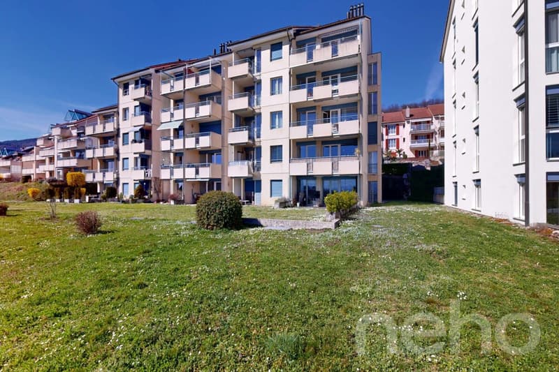 Libre de suite : Bel appartement avec sa vue sur le lac ! (12)