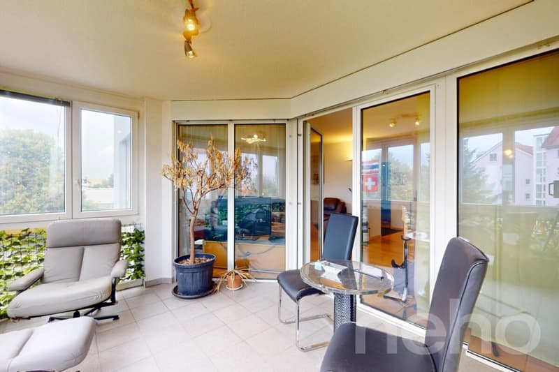 Charmante 3.5-Zimmer-Wohnung mit Wintergarten & Cheminée in Wittenbach (4)