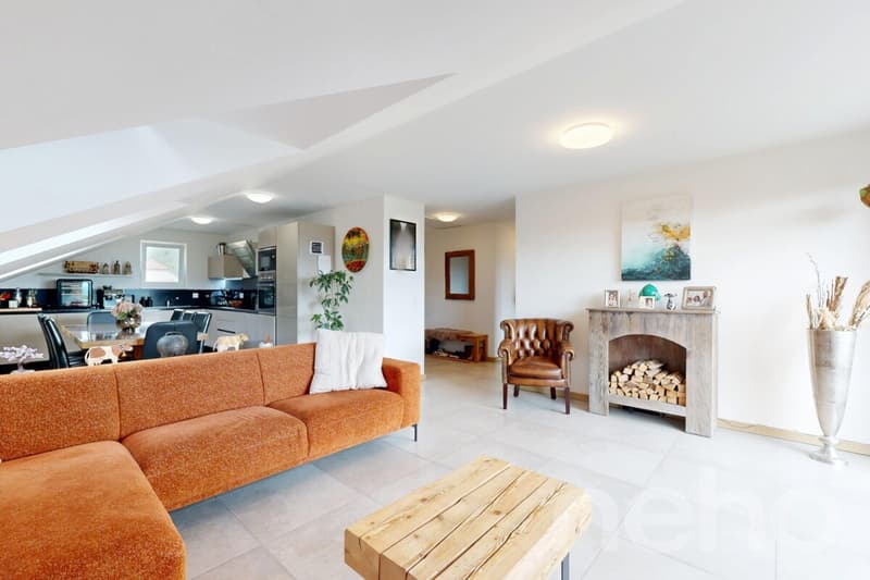 Attique contemporain traversant avec grand balcon et vue dégagée (4)