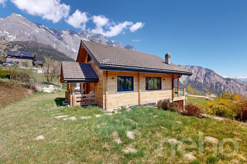 Exclusif: Magnifique chalet rénové et meublé avec soins (12)