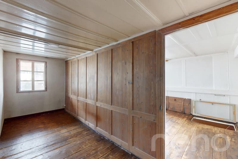 Denkmalgeschütztes 8-Zimmer Doppeleinfamilienhaus an zentraler Lage (9)