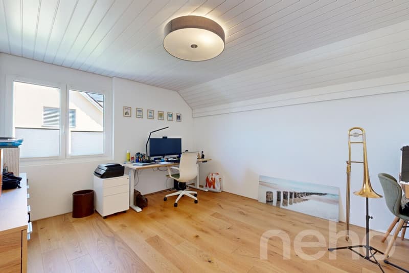 Exklusives 5.5-Zimmer EFH mit traumhaftem Garten und Wellness-Oase (11)