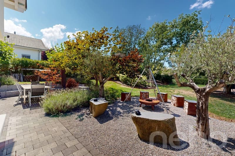 Exklusives 5.5-Zimmer EFH mit traumhaftem Garten und Wellness-Oase (4)