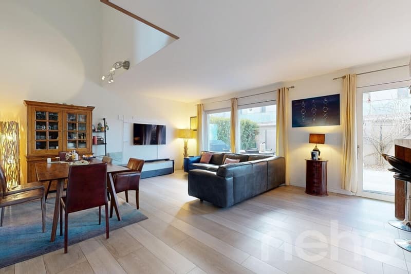 Villa triplex lumineuse aux finitions haut de gamme (1)