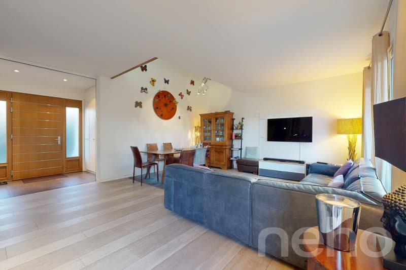 Villa triplex lumineuse aux finitions haut de gamme (4)