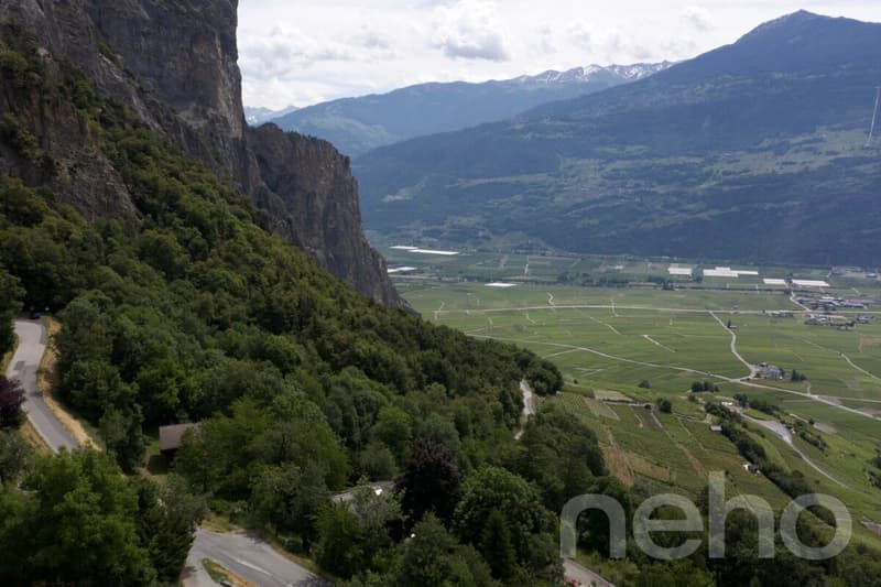 Superbe parcelle à Chamoson (2)