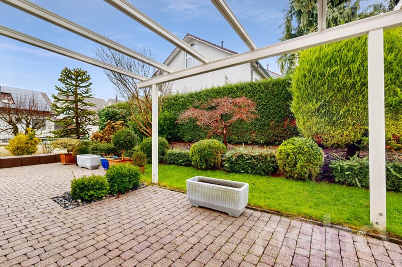 Grosszügiges Haus mit Garten, Doppelgarage und Tempo-30-Lage (3)