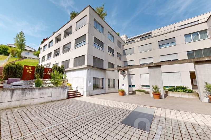 Zentral, stilvoll, grosszügig ? 4.5-Zimmer-Wohnung mit zwei Terrassen (12)