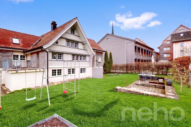 Natur, Ruhe, Möglichkeiten - vielseitige Liegenschaft in Hemberg (1)