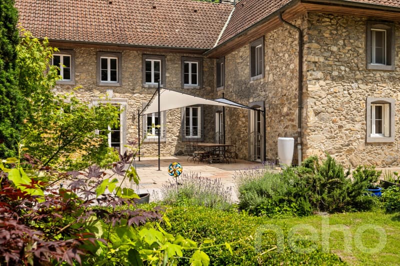 Exclusif: Magnifique propriété avec maison de maître et hangar (11)