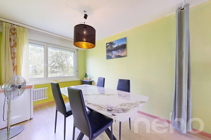 Ruhig gelegene 5-Zimmer-Wohnung mit Balkon und Tiefgaragenplatz (4)