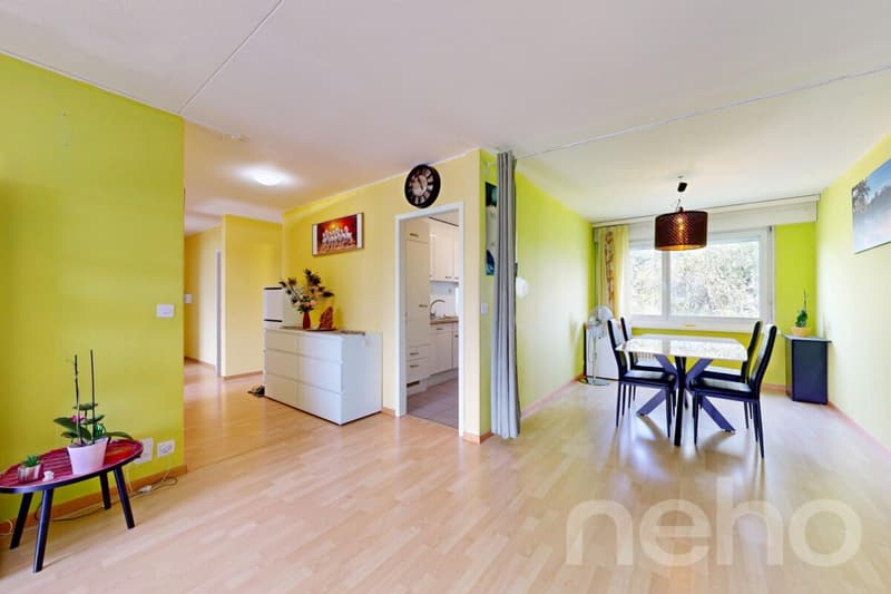 Ruhig gelegene 5-Zimmer-Wohnung mit Balkon und Tiefgaragenplatz (3)