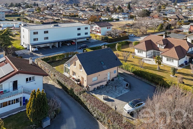 Belle maison familiale avec grand jardin à Ardon (3)