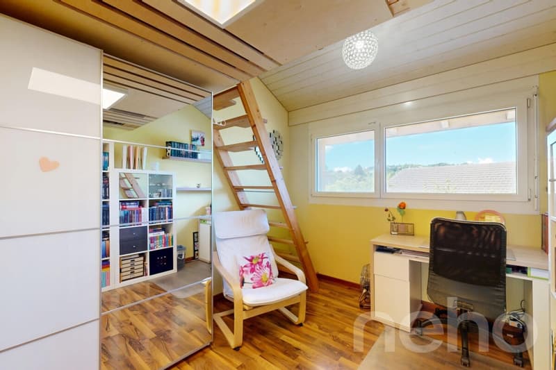 Une villa lumineuse au coeur d'un environnement verdoyant (8)