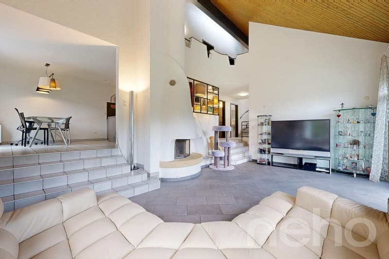 Villa in der Idylle mit Weitsicht auf die Berge (1)