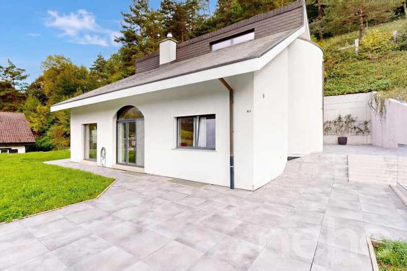 Villa in der Idylle mit Weitsicht auf die Berge (11)