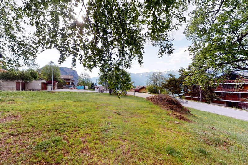 Terrain au centre d'Ovronnaz avec un bon potentiel de développement (11)