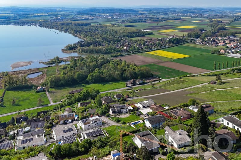 Villa d'architecte avec vue panoramique sur le lac et les montagnes (9)