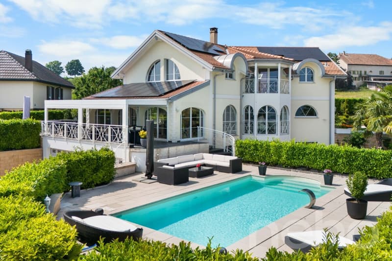 Maison d'exception avec piscine chauffée ! (12)