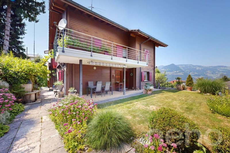 Einfamilienhaus mit Chalet Charakter. Sonnenlage mit Weitsicht (12)