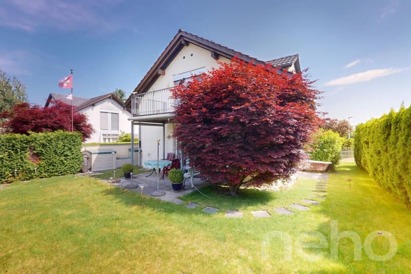 Freistehendes EFH mit Gartenidylle und separate Garage (1)