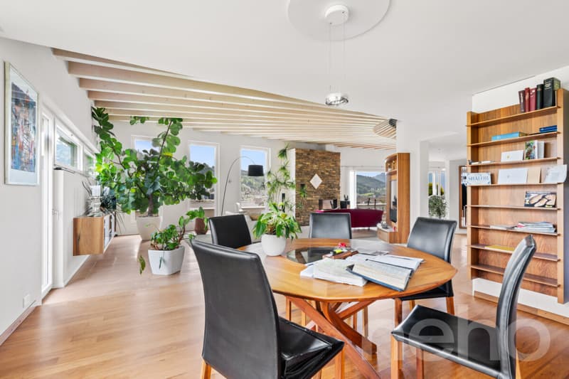 Exklusive Villa mit Wellnessbereich und Panorama-Aussicht (7)
