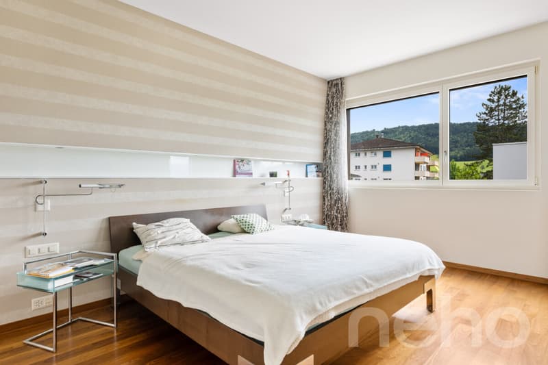 Exklusive Villa mit Wellnessbereich und Panorama-Aussicht (9)