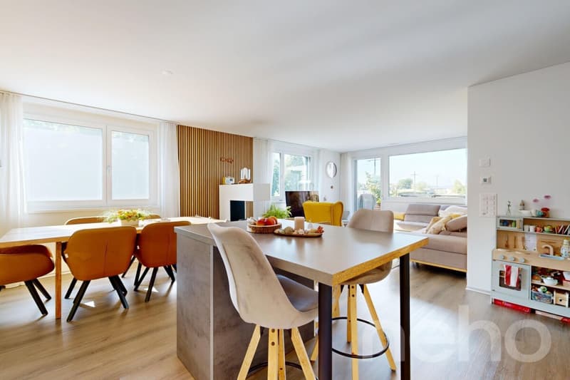 Moderne 4.5-Zimmer-Wohnung an der Bauzonengrenze (1)