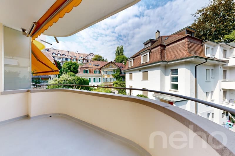 Charmante 2.5-Zimmer-Wohnung mit eigener Garage im Monbijou (10)