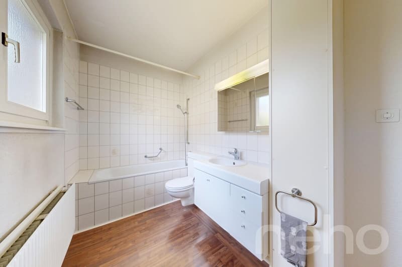Charmante 2.5-Zimmer-Wohnung mit eigener Garage im Monbijou (8)