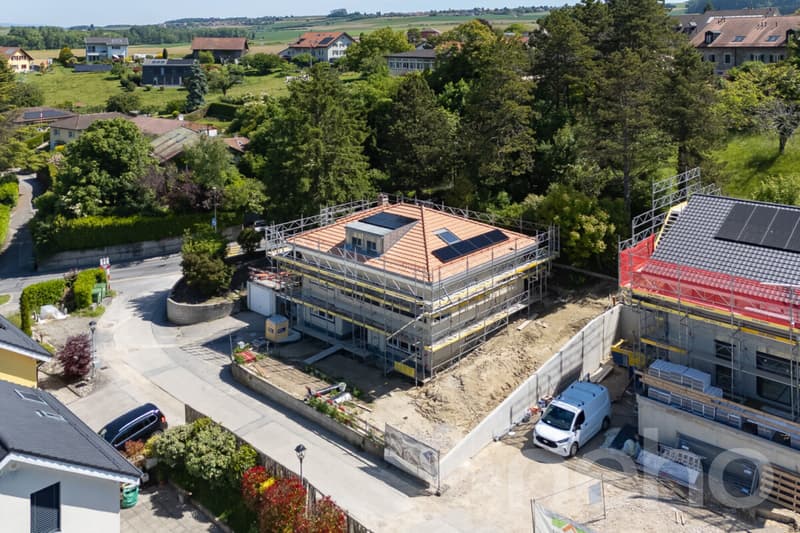 Opportunité rare : duplex neuf prêt à être livré, vue sur les Alpes (10)