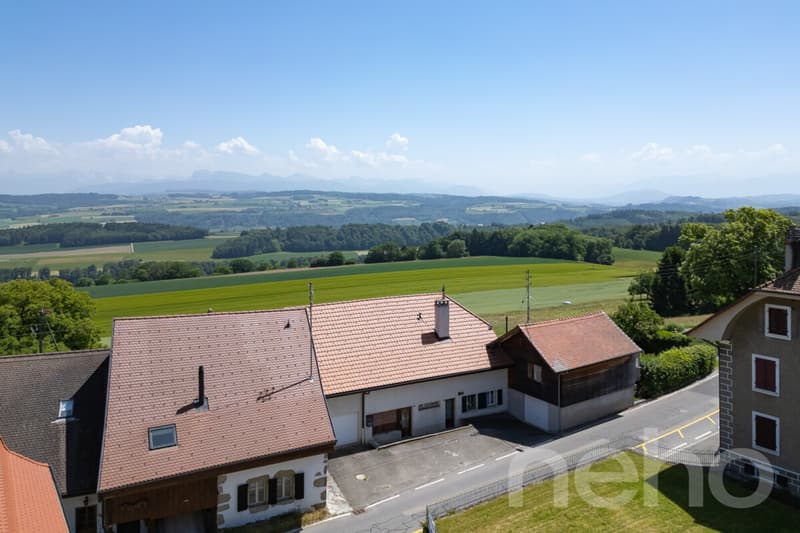 Maison de caractère avec 3 logements, jardin et vue ? fort potentiel (12)