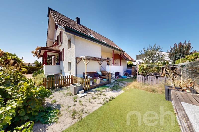 Charmantes 5.5 Zimmer Einfamilienhaus mit zusätzlichen Räumlichkeiten (3)