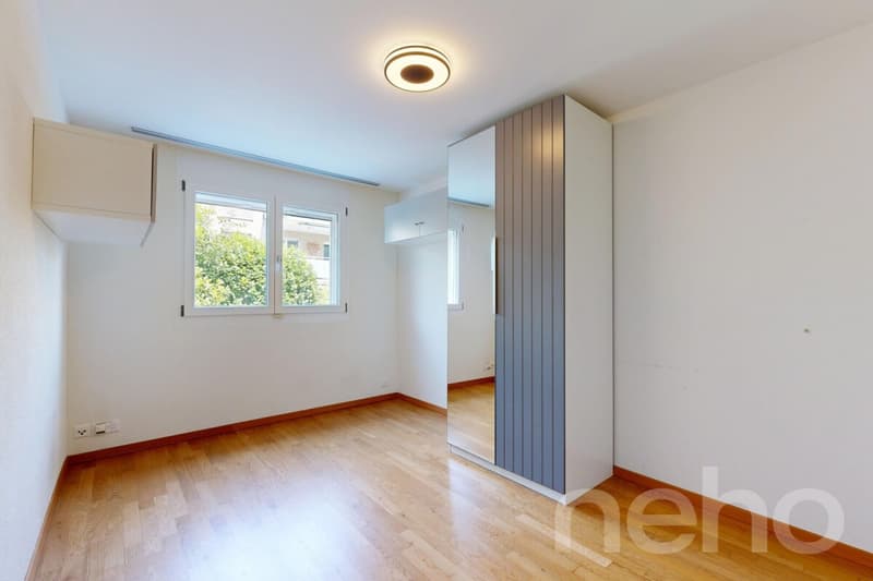 Modernes 5.5-Zimmer-Gartenparadies (11)