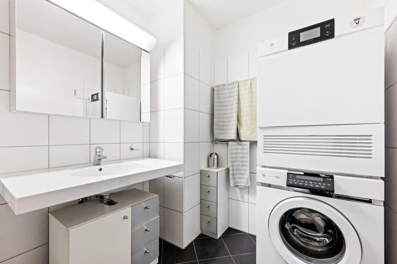 Helle 5.5-Zimmer-Dach-Maisonette-Wohnung mit Ausblick (11)