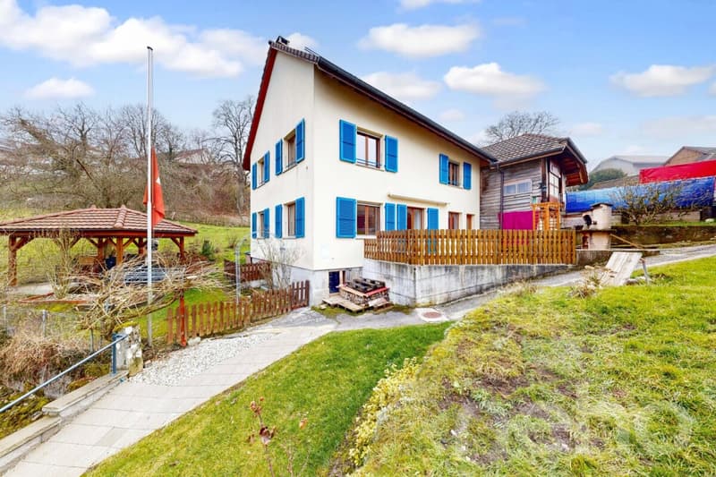 Magnifique villa individuelle avec faibles charges et cadre idyllique (3)