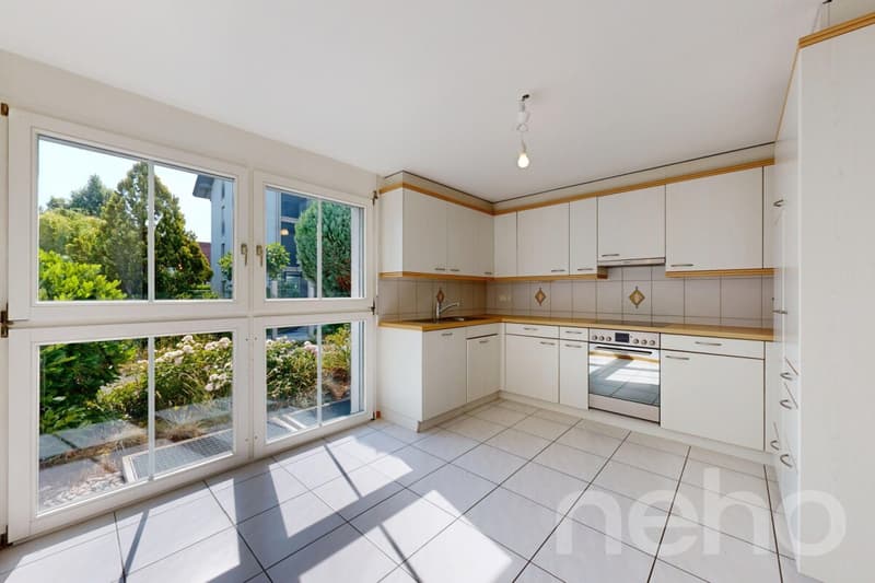 Helle 4.5 Zimmer Gartenwohnung in Utzenstorf (3)