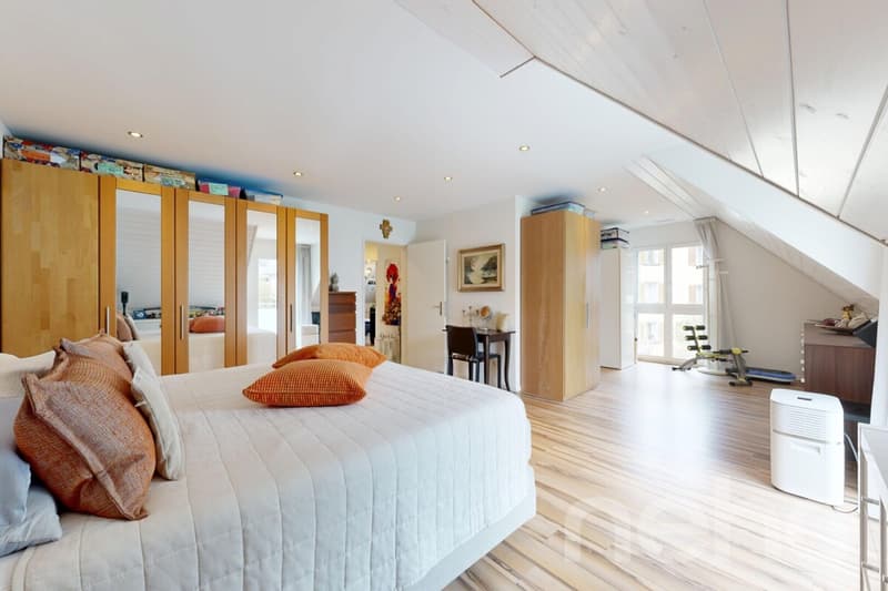 Modernes 5.5-Zimmer Reiheneckhaus mit Garten in Aristau (9)