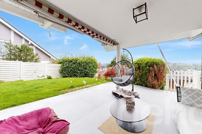 Einfamilienhaus mit Panoramaaussicht und Gartenparadies in Ebikon (3)